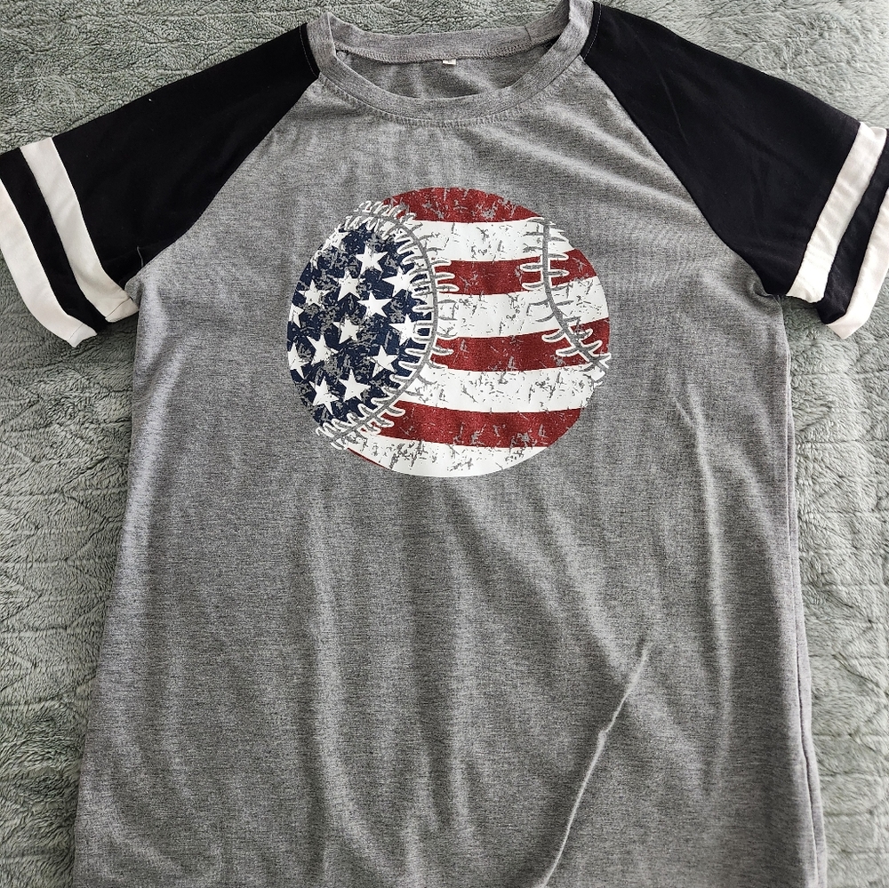 NWOT Gray and Black Softball Graphic Tee